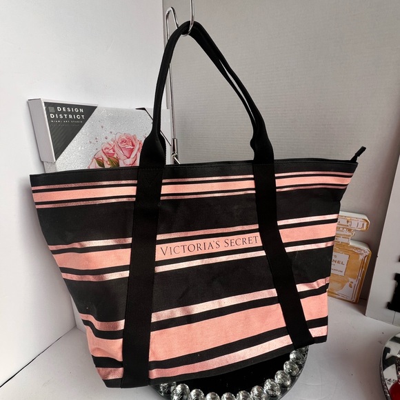 Victoria’s Secret NWT Carry On Beach Tote Shoulder Bag Rose Gold/Black Striped - Picture 6 of 10